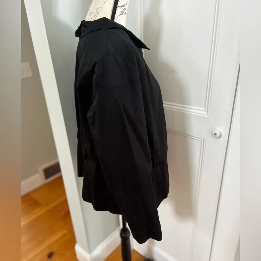 Sandro Black Round Ruffled Collar Jacket. Women's Size: XL. - Picture 6 of 8